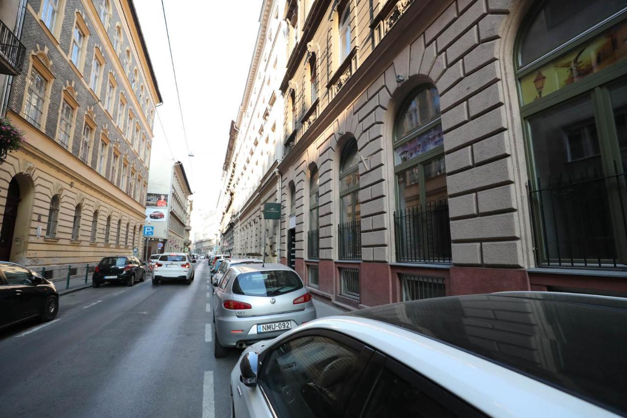 Hotel California Budapeste Exterior foto